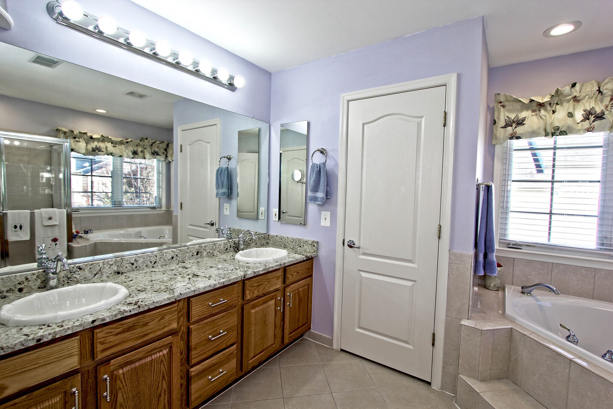 Building Photo - 4083 Walnut Cove Cir