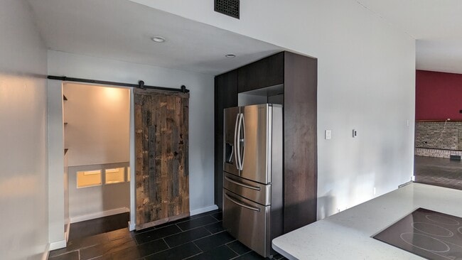 Building Photo - 5134 Pumphrey Dr