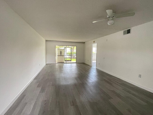 Building Photo - 13700 SW 11th St