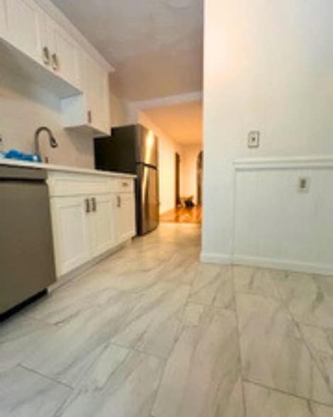 Building Photo - 66 Elm St