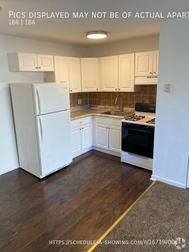 Building Photo - 1-BR Downstairs Unit - Heat, Hot Water Inc...