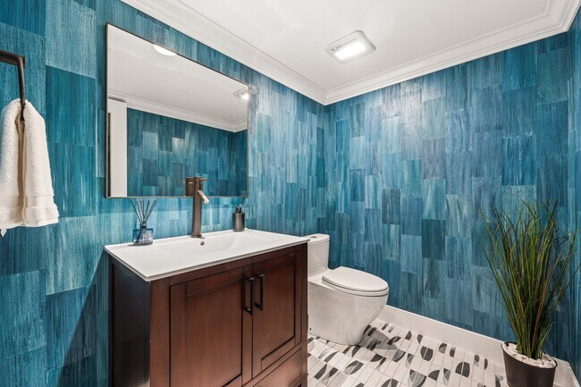 Building Photo - 4452 Caminito Fuente