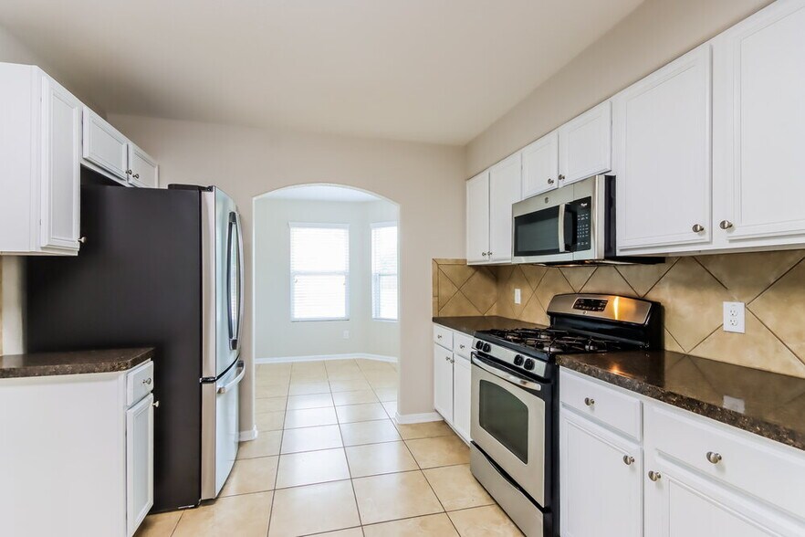 Building Photo - 16779 Warbler Dr