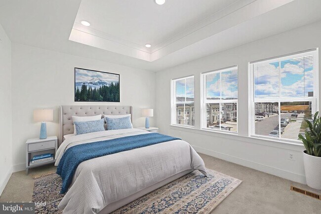 Building Photo - 9117 Crk Btm Ln