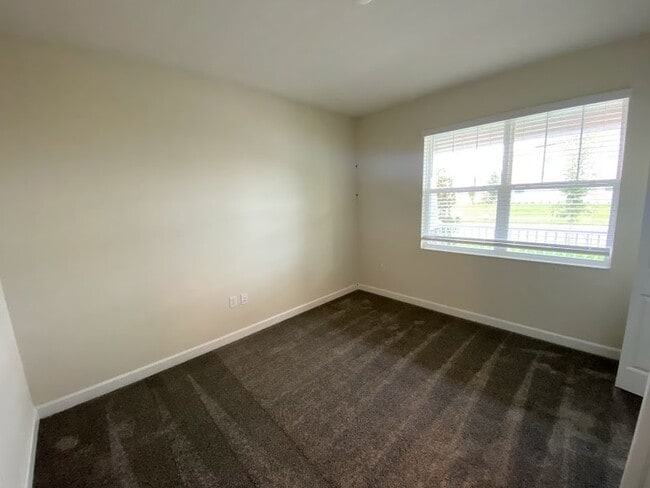 Building Photo - 11440 Satire St