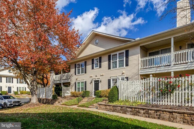 Building Photo - 10205 Ashbrooke Ct