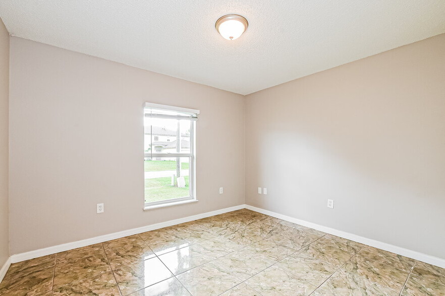Building Photo - 1328 Dunbarton Ct