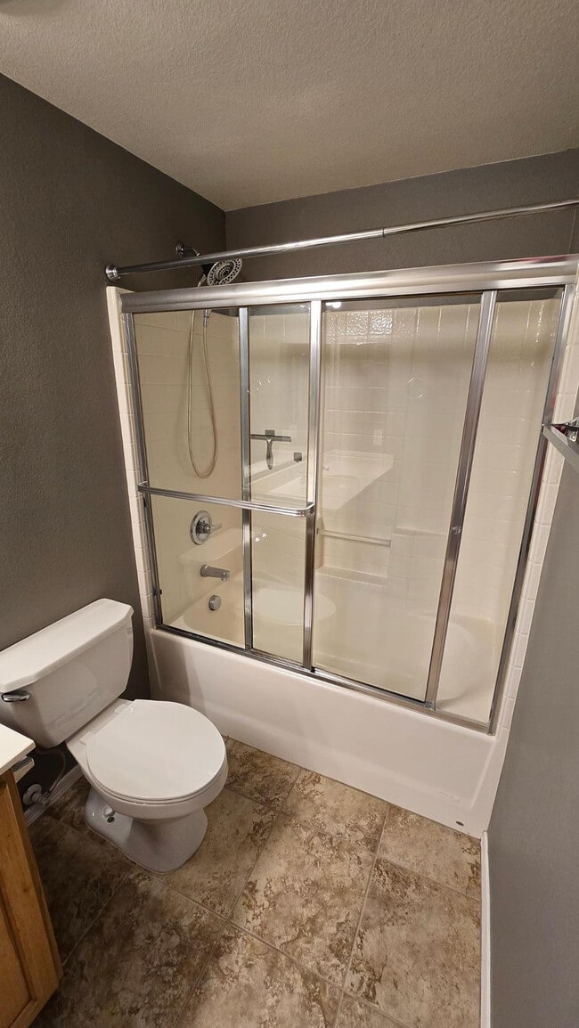 Building Photo - 16825 N 14th St