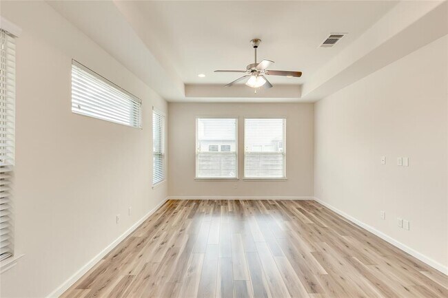 Building Photo - 1400 Little Elm Trail