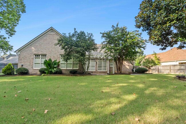 Building Photo - 9143 Raspberry Ln
