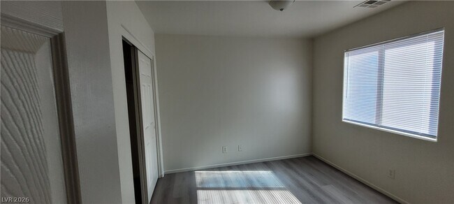 Building Photo - 9229 Millikan Ave