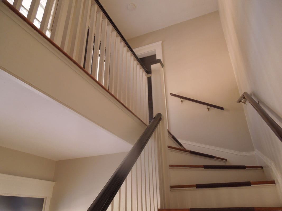 Building Photo - 44 Gentian Ave