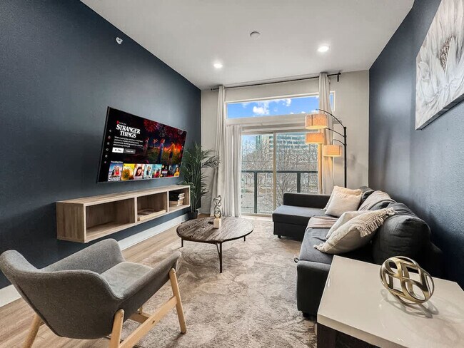 Building Photo - 2901 Indiana St