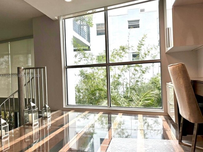 Building Photo - 221 Jefferson Ave