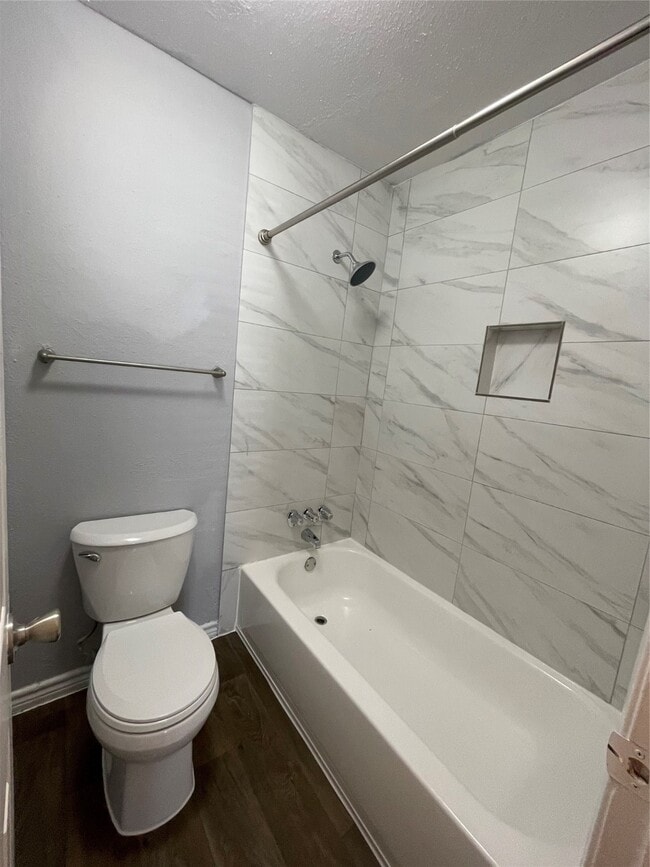 Building Photo - 16414 Stuebner Airline Rd