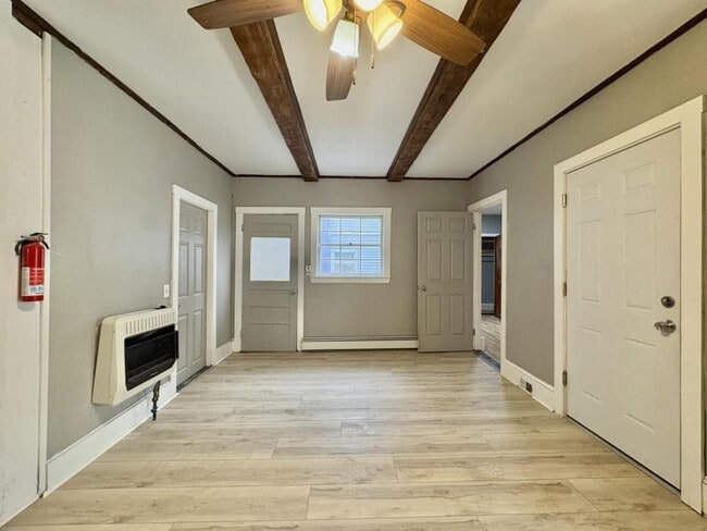 Building Photo - 29 Webster St