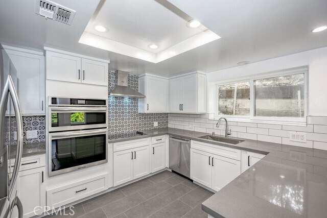 Building Photo - 3914 Benedict Canyon Dr