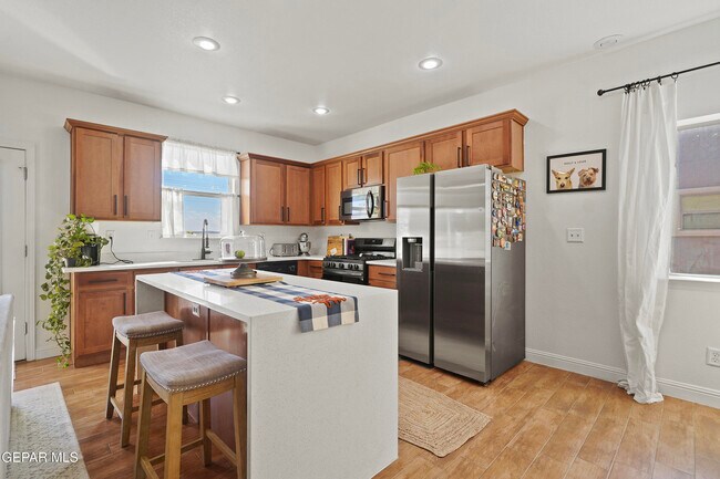 Building Photo - 3760 Loma Jacinto