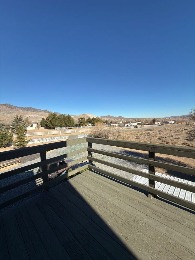 Building Photo - Dual Family Living - Horse Property - In Law Quarters