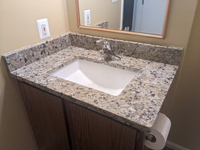 Building Photo - 8320 Mauzy Square