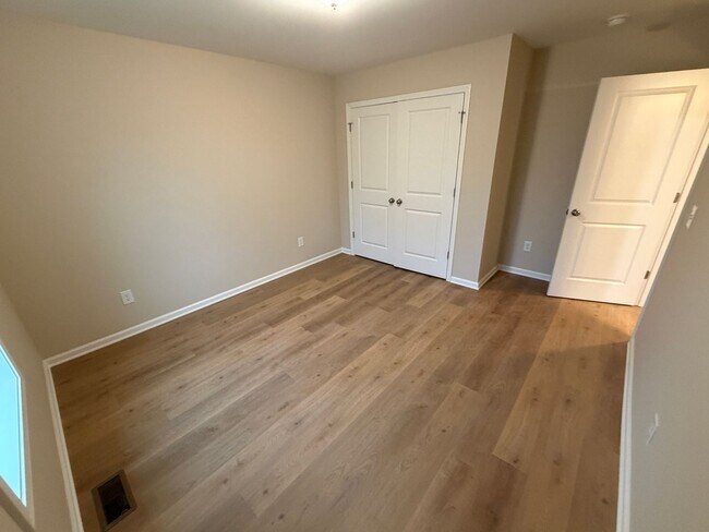 Building Photo - New Construction Duplex For Rent: 511 Maryland Ave, Burlington, NC