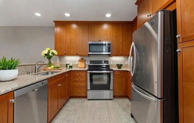 Building Photo - 1019 Costa Pacifica Way