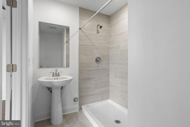 Building Photo - 140 ADA Hightower Ave