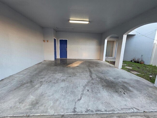 Building Photo - 1879 Island Walk Dr