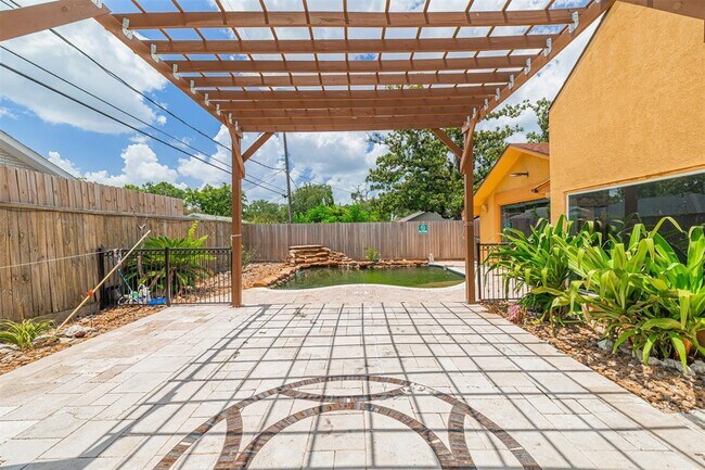 Building Photo - 10503 Ivyridge Rd