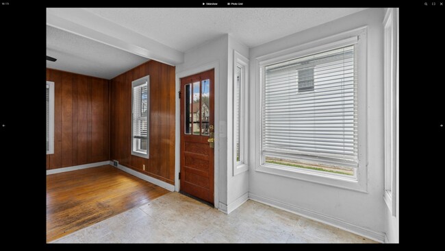 Building Photo - Beautiful 2-Bed 2-Bath Unit in St. Paul - Available Now!