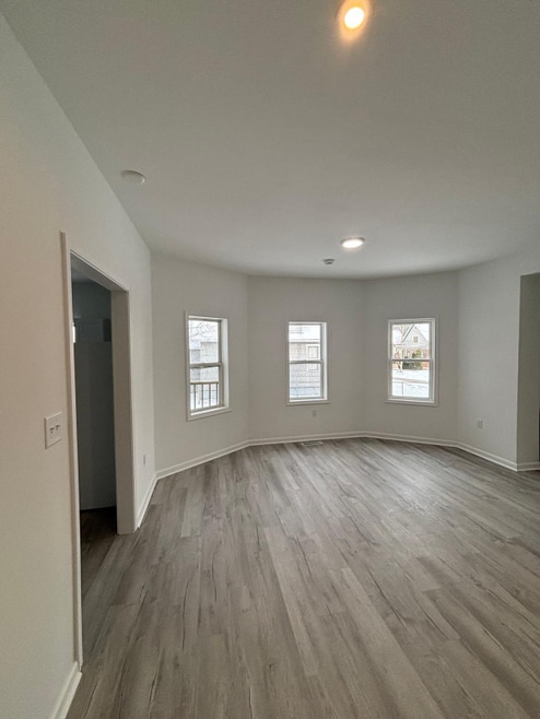 Building Photo - 1303 Buffalo St