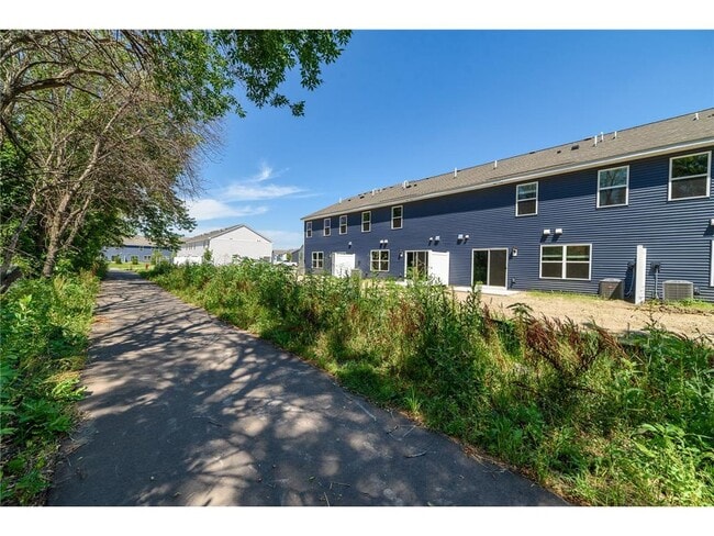 Building Photo - 12709 Ashbury Dr