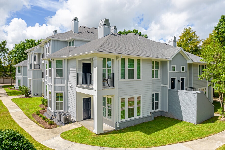 Blu on the Boulevard Baton Rouge, LA Apartment Finder