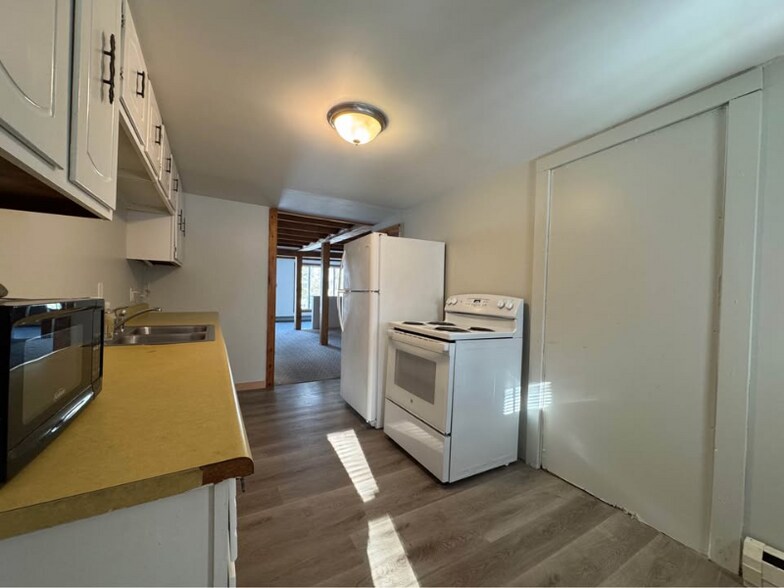 Building Photo - 202 Cambell Shore Rd