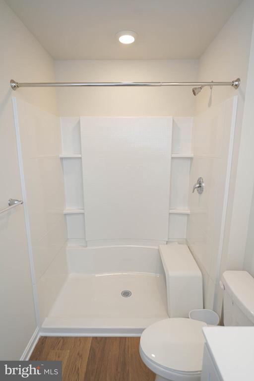 Building Photo - 852 Mersey Ln