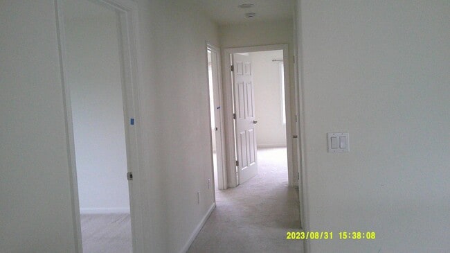 Building Photo - 4967 NW Lavender Cir
