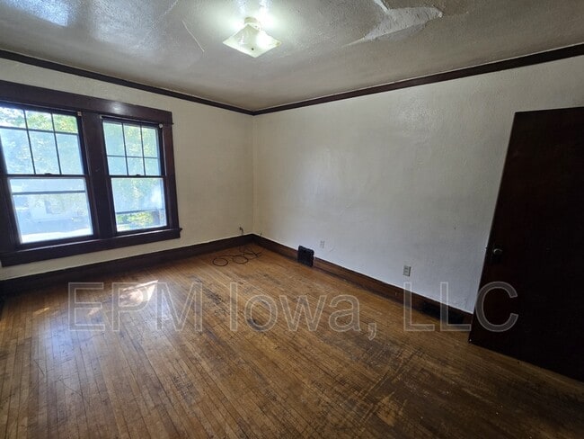 Building Photo - 120 Harrison St