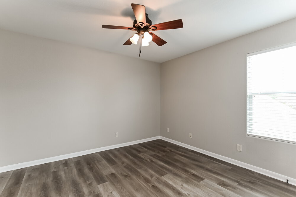 Building Photo - 17611 Sulphur Stream Dr
