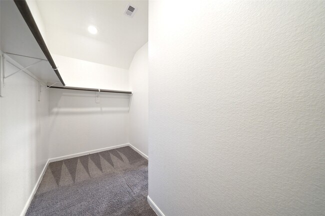 Building Photo - 30023 Vallonea Oak