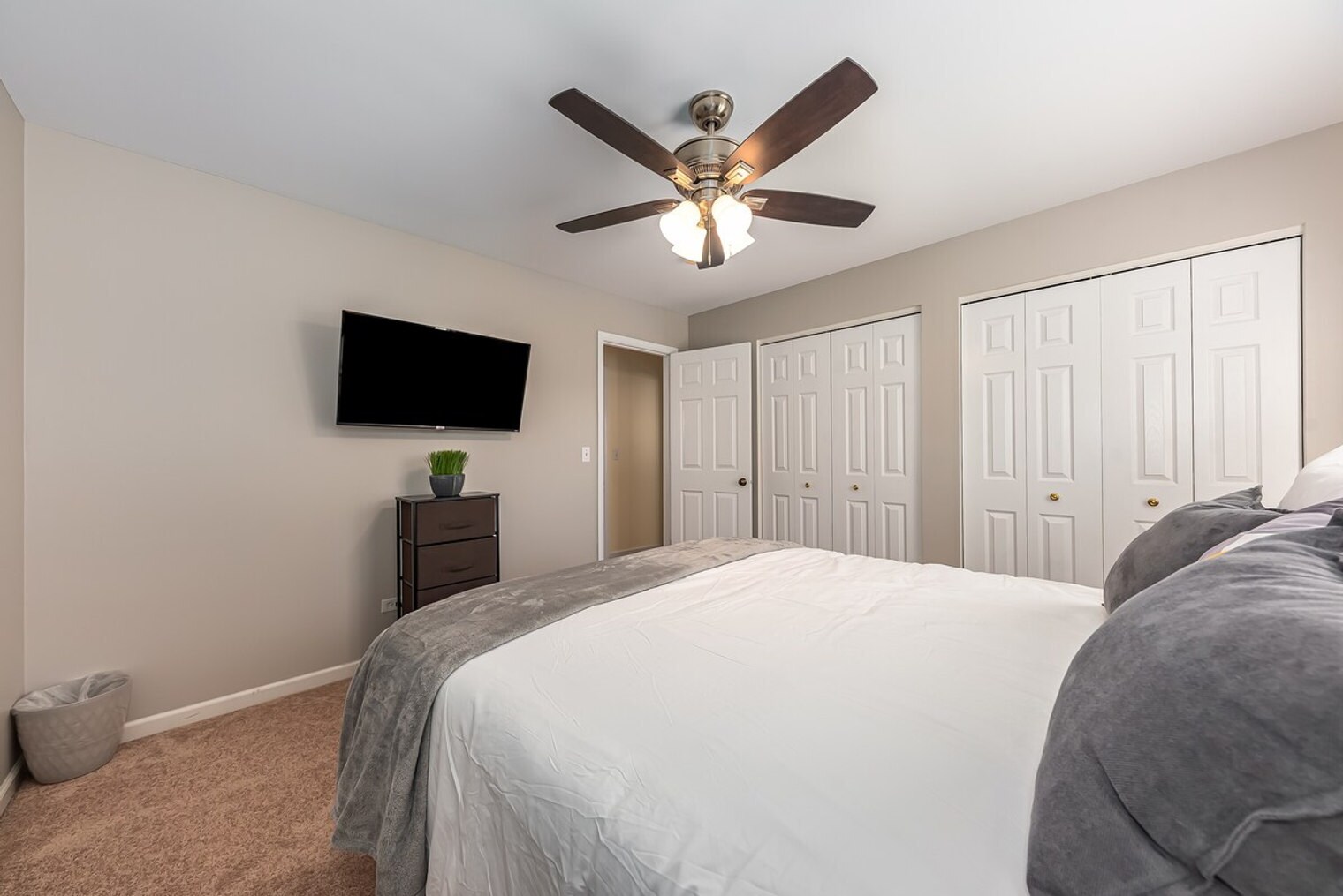 Building Photo - 2484 Warm Springs Ln