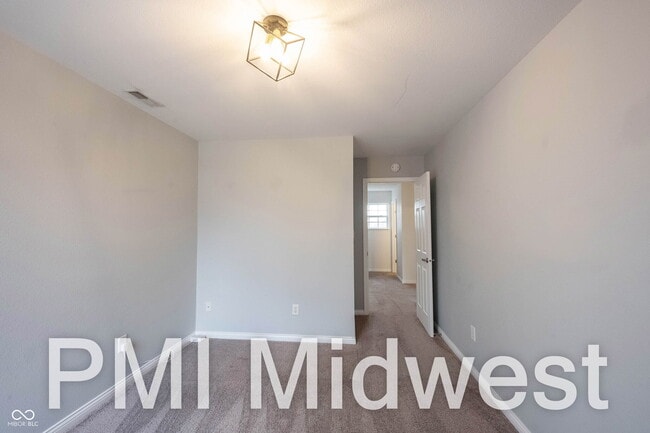 Building Photo - 18058 Cristin Way