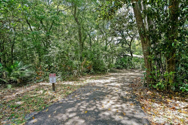 Building Photo - Mariners Walk - Easy walk to the beach