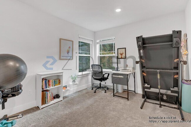 Building Photo - 14134 SW 165th Ave