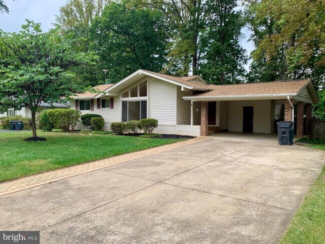 Building Photo - 2622 Occidental Dr