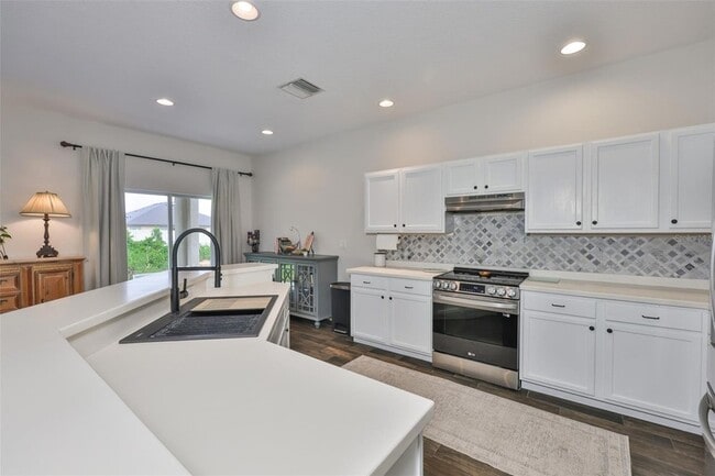 Building Photo - 1129 Emerald Hill Way