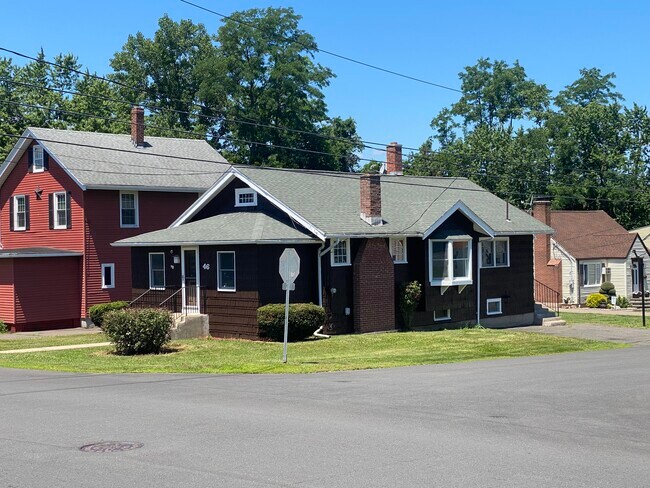 Building Photo - 46 Dix Ave