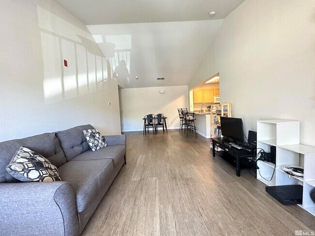 Building Photo - 200 Talus Way