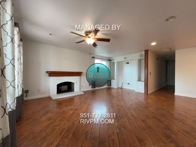 Building Photo - Charming 3-Bedroom Pool Home for Rent in R...