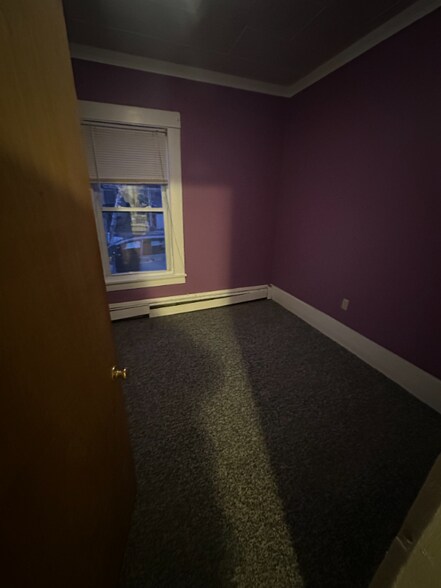 Building Photo - 8 Highland St