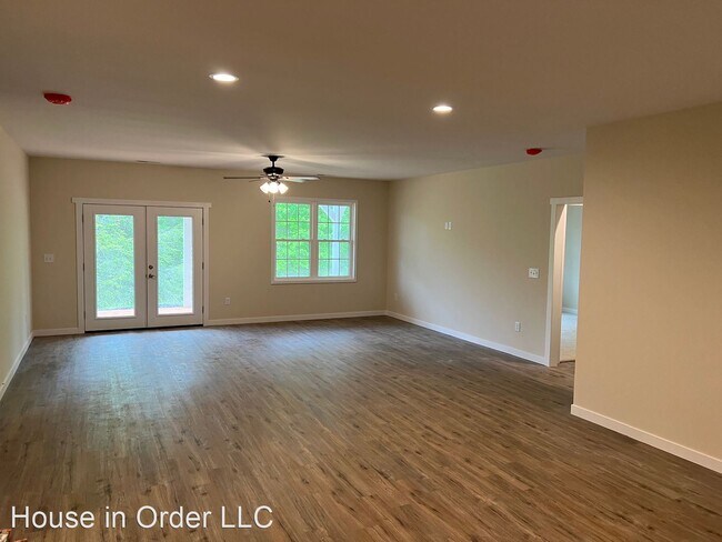 Building Photo - 3 br, 2.5 bath House - 78 Grace Estates Dr